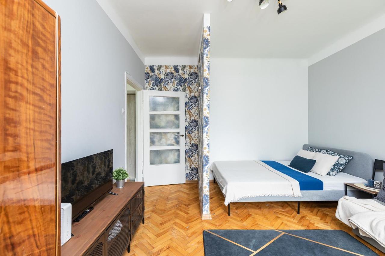 Superapart Zelazna 29 Варшава Экстерьер фото